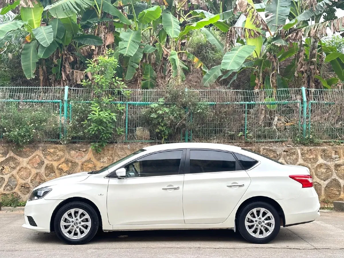 2022 Nissan Sylphy 1.6L 122HP L4 CVT,autocango,china used car exporter,china ev exporter,chinese used car exporter,chinese used ev exporter
