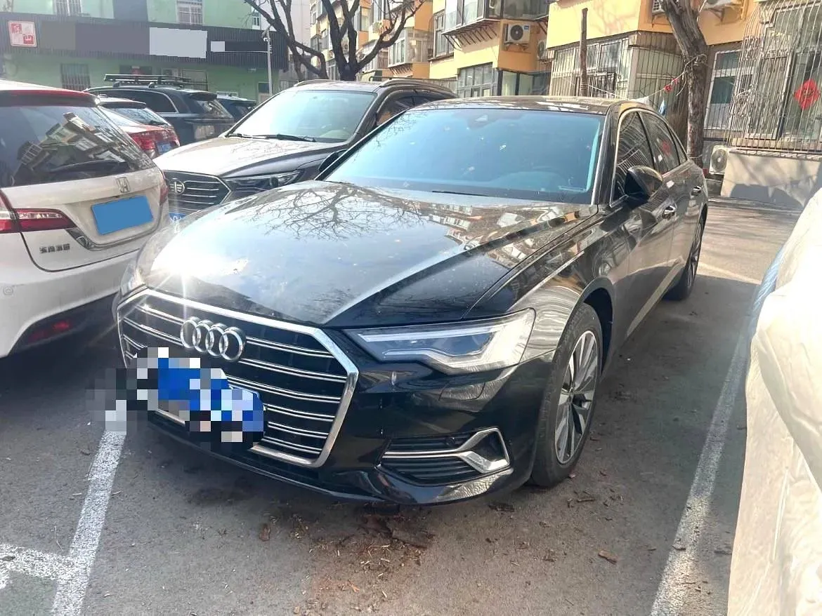 2022 Audi A6L 2.0T 224HP L4 7DCT,autocango,china used car exporter,china ev exporter,chinese used car exporter,chinese used ev exporter