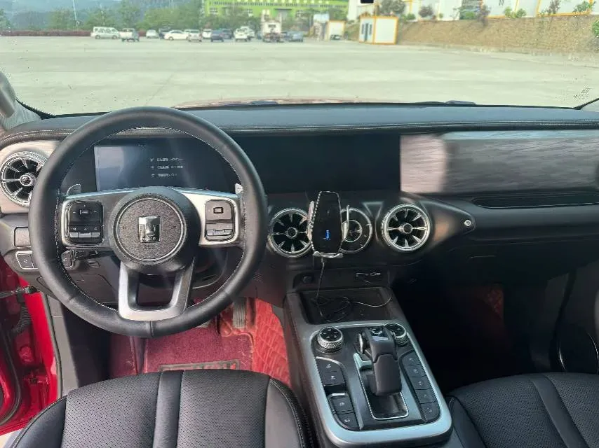 2021 Tank 300 2.0T 227HP L4 8AT,autocango,china used car exporter,china ev exporter,chinese used car exporter,chinese used ev exporter