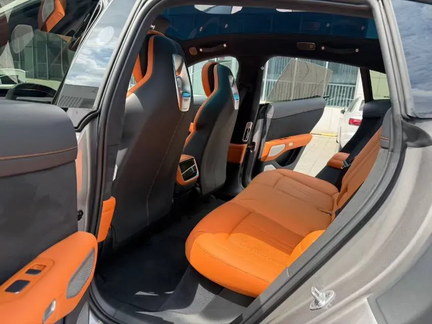 2025 MI YU7 BEV 101.7KWH,autocango,china used car exporter,china ev exporter,chinese used car exporter,chinese used ev exporter