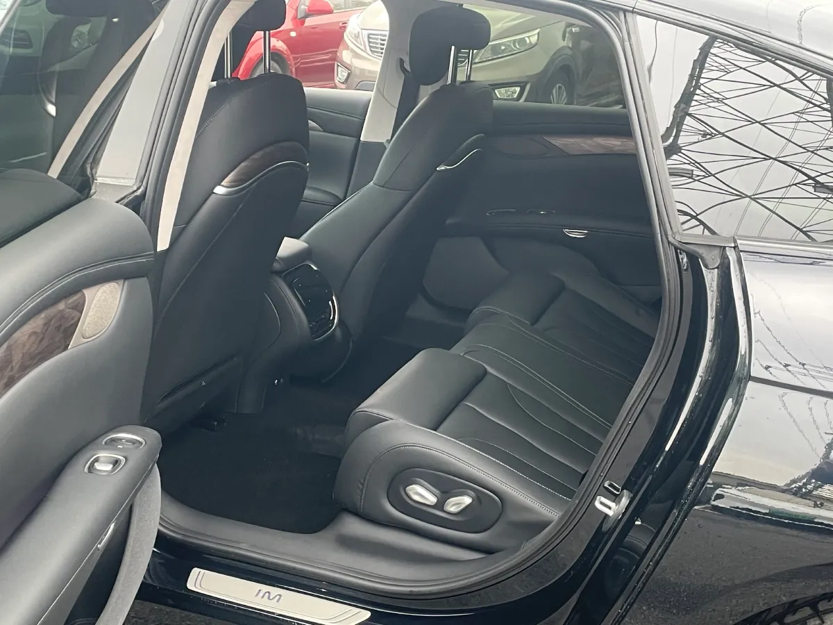 2024 IM L7 BEV 90KWH,autocango,china used car exporter,china ev exporter,chinese used car exporter,chinese used ev exporter