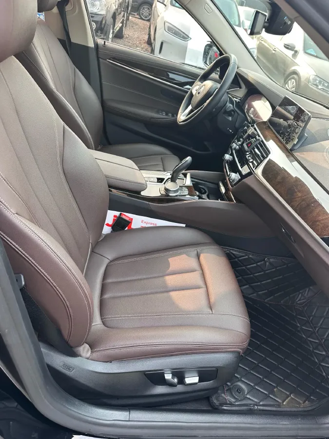 2020 BMW 5 Series 2.0T 184HP L4 8AT,autocango,china used car exporter,china ev exporter,chinese used car exporter,chinese used ev exporter