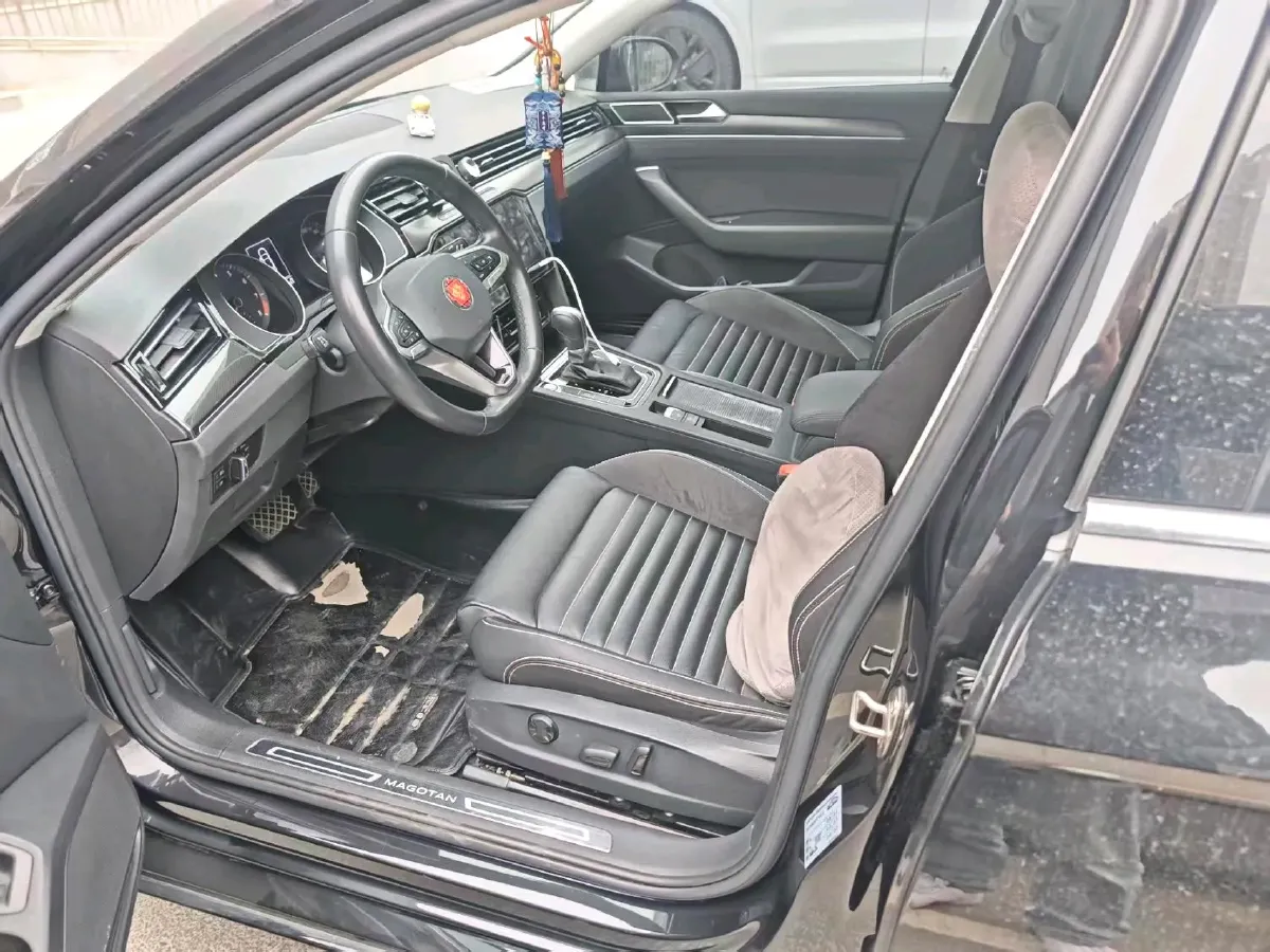 2020 Volkswagen Magotan 2.0T 186HP L4 7DCT,autocango,china used car exporter,china ev exporter,chinese used car exporter,chinese used ev exporter