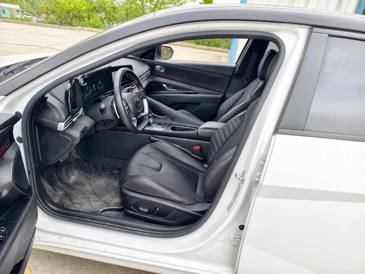 2022 Hyundai Elantra 1.5L 115HP L4 CVT,autocango,china used car exporter,china ev exporter,chinese used car exporter,chinese used ev exporter