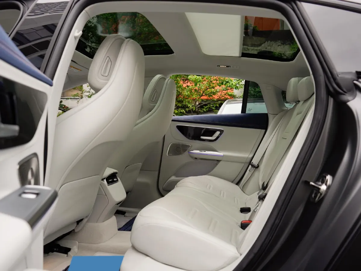 2023 Mercedes-Benz EQE AMG BEV 96.1KWH,autocango,china used car exporter,china ev exporter,chinese used car exporter,chinese used ev exporter