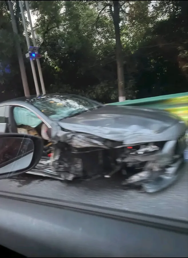 2020 Mercedes-Benz AMG GT 3.0T 367HP L6 9AT,autocango,china used car exporter,china ev exporter,chinese used car exporter,chinese used ev exporter