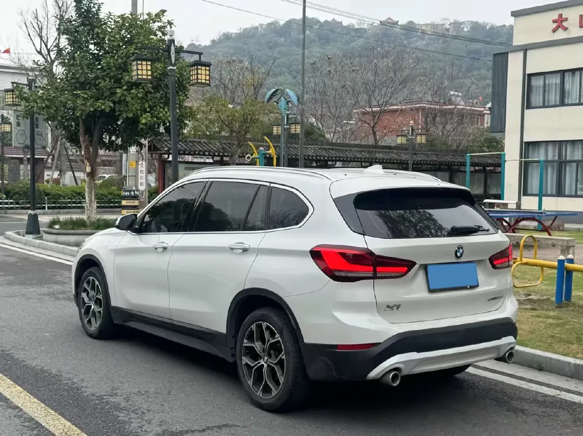 2022 BMW X1 2.0T 192HP L4 7DCT,autocango,china used car exporter,china ev exporter,chinese used car exporter,chinese used ev exporter