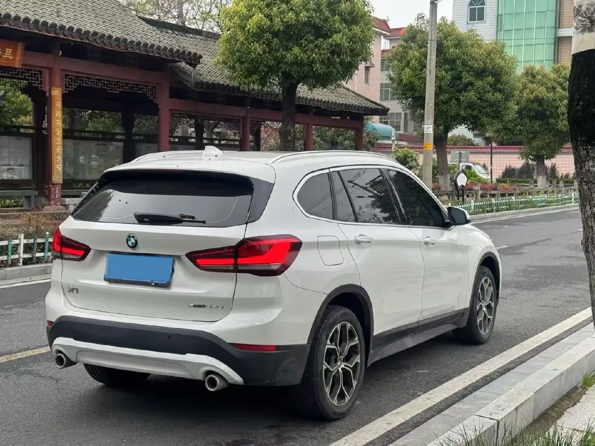 2022 BMW X1 2.0T 192HP L4 7DCT,autocango,china used car exporter,china ev exporter,chinese used car exporter,chinese used ev exporter