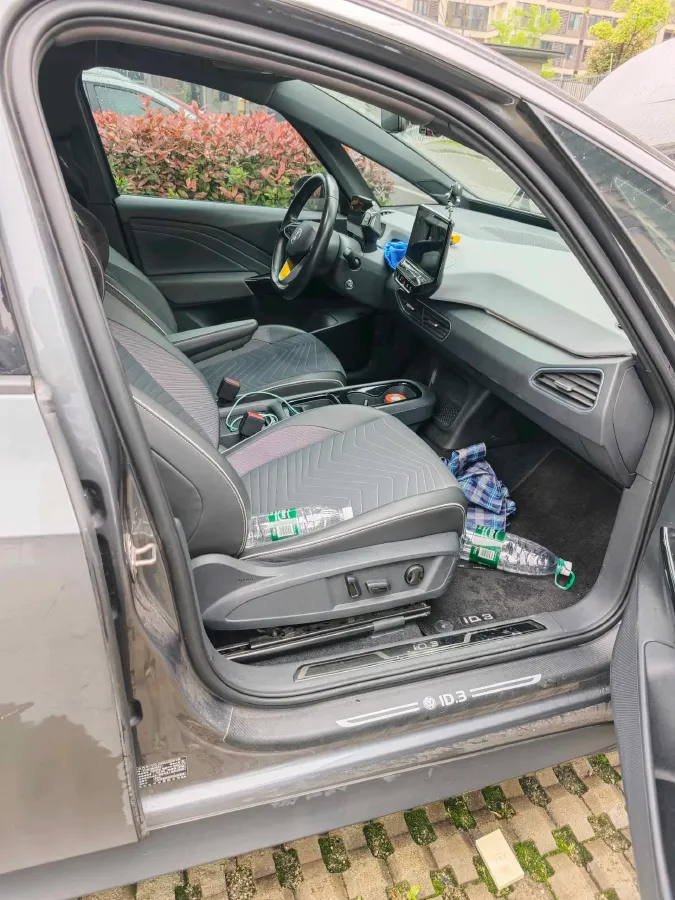 2024 Volkswagen ID.3 BEV 52.8KWH,autocango,china used car exporter,china ev exporter,chinese used car exporter,chinese used ev exporter