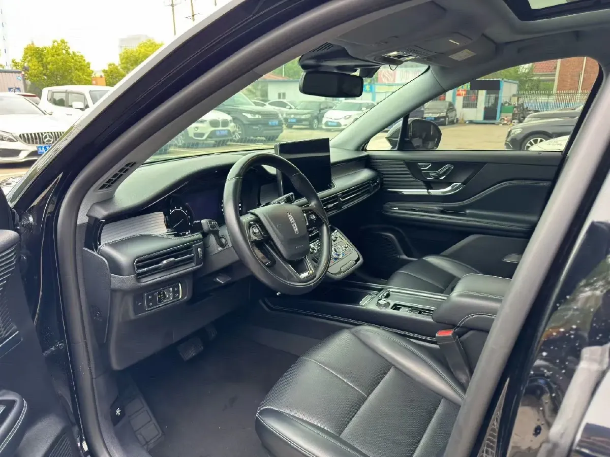 2021 Lincoln Corsair 2.0T 245HP L4 8AT,autocango,china used car exporter,china ev exporter,chinese used car exporter,chinese used ev exporter