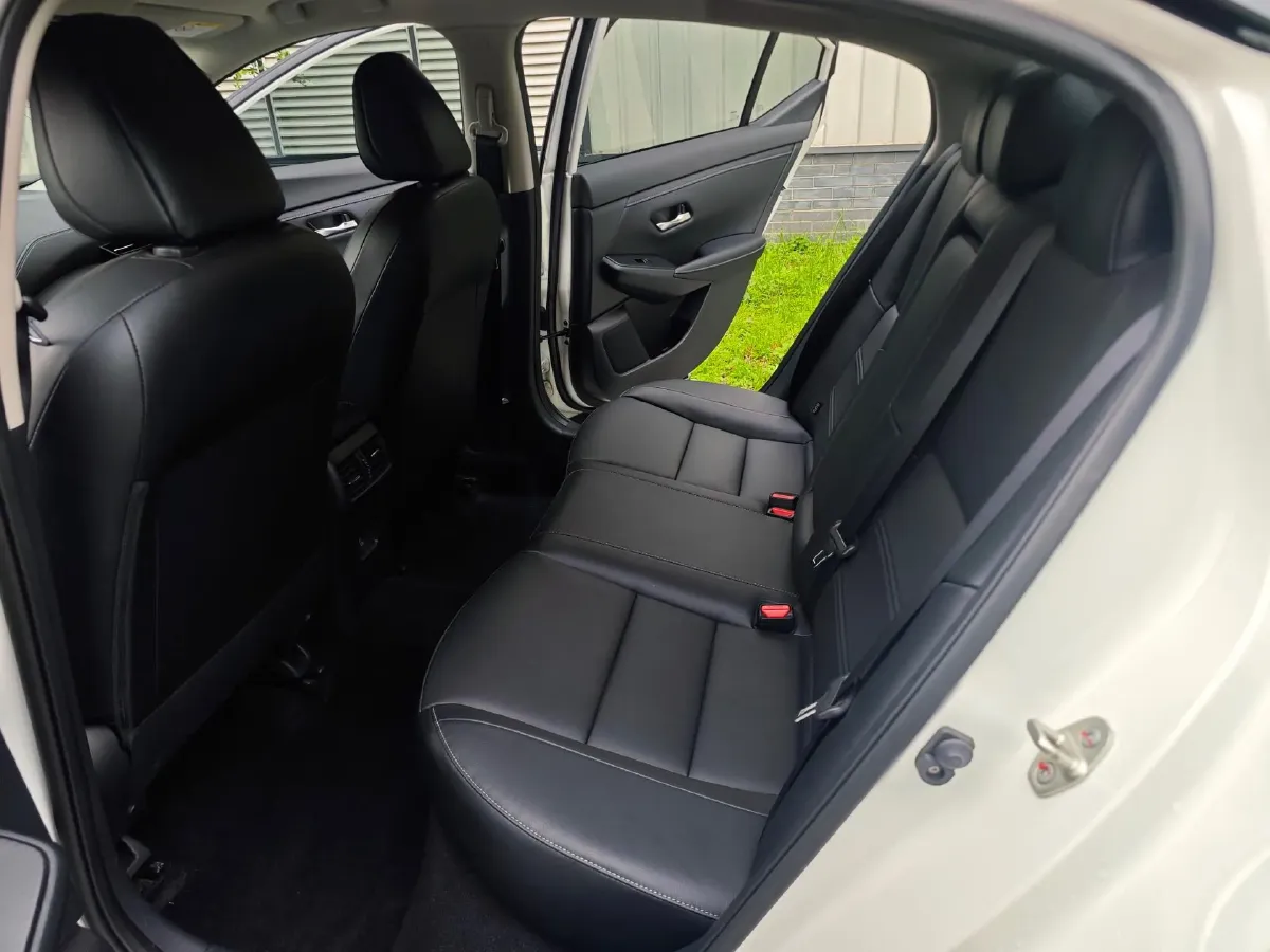 2023 Nissan Sylphy 1.6L 135HP L4 CVT,autocango,china used car exporter,china ev exporter,chinese used car exporter,chinese used ev exporter