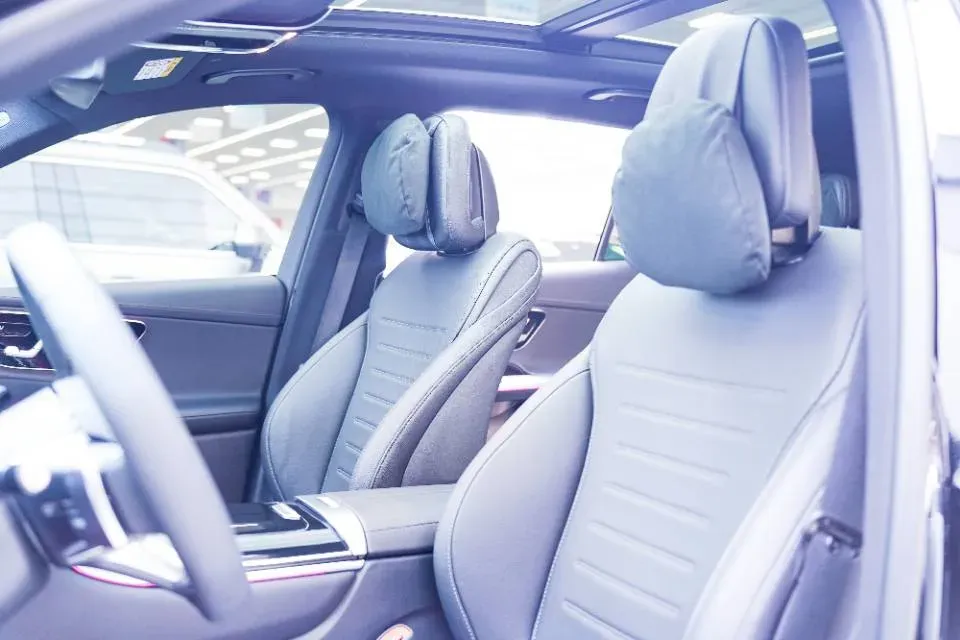 2023 Mercedes-Benz GLC Class 2.0T 258HP L4 9AT,autocango,china used car exporter,china ev exporter,chinese used car exporter,chinese used ev exporter