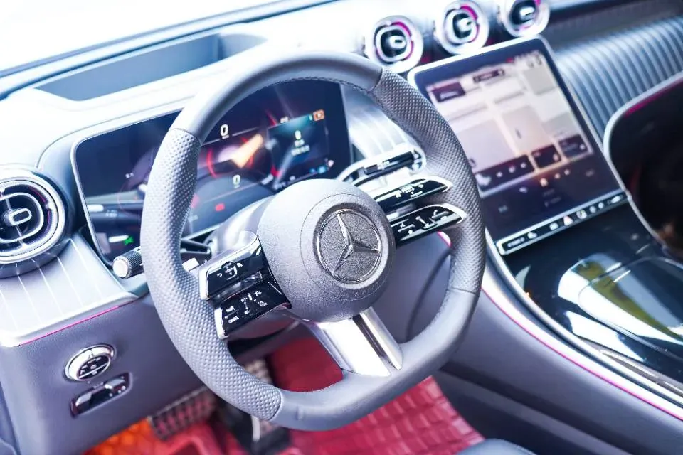 2023 Mercedes-Benz GLC Class 2.0T 258HP L4 9AT,autocango,china used car exporter,china ev exporter,chinese used car exporter,chinese used ev exporter