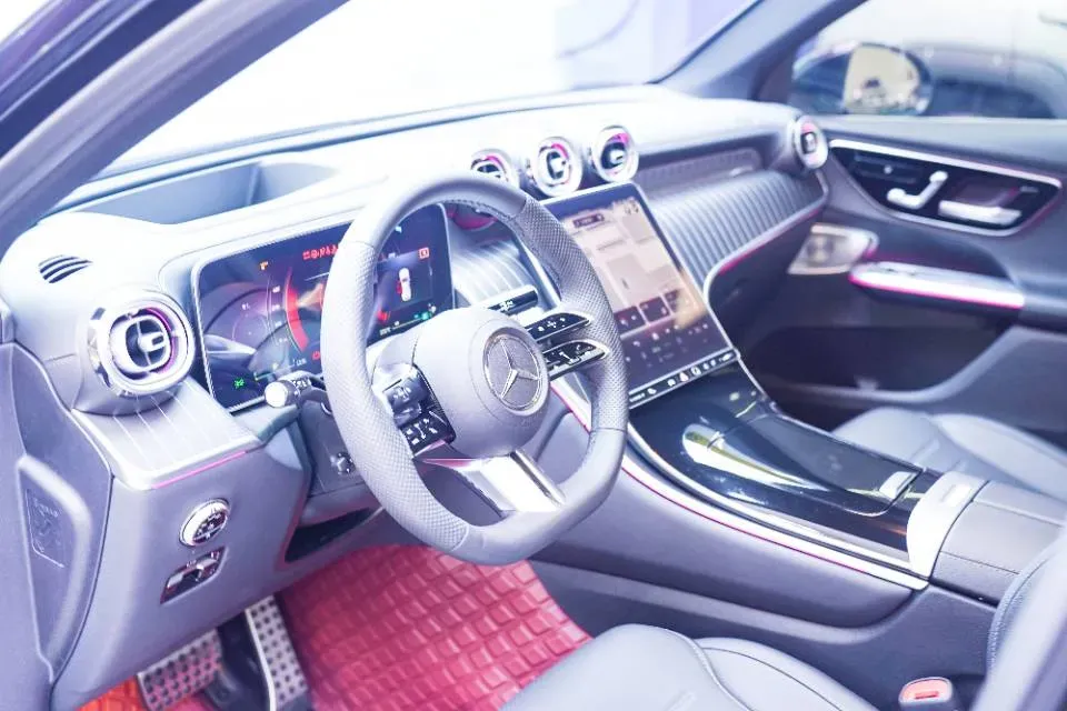 2023 Mercedes-Benz GLC Class 2.0T 258HP L4 9AT,autocango,china used car exporter,china ev exporter,chinese used car exporter,chinese used ev exporter