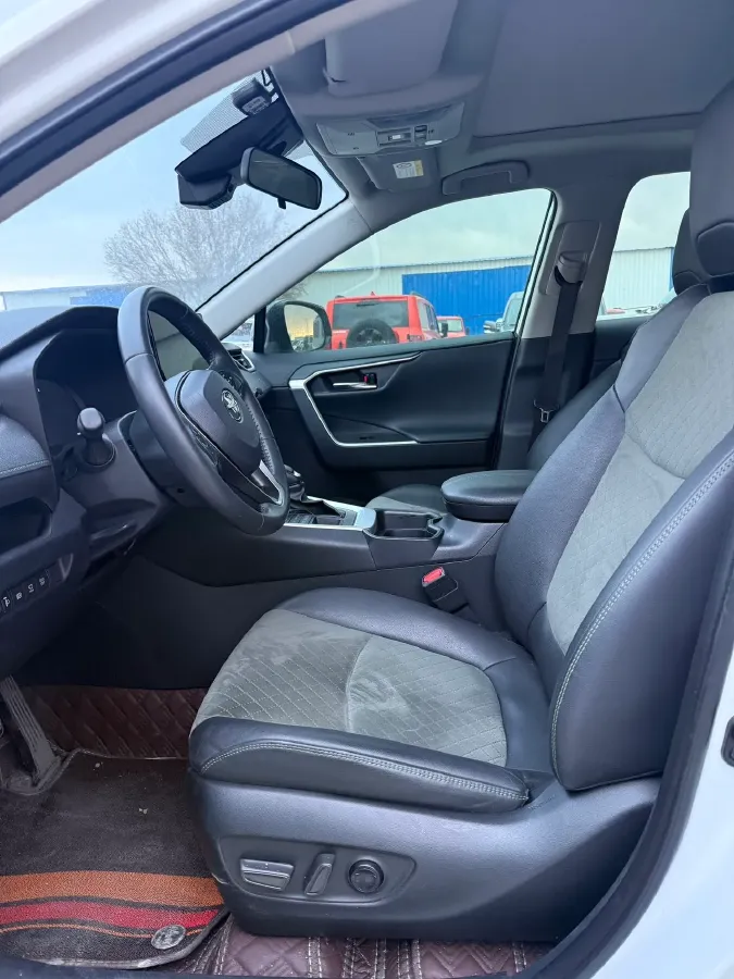 2023 Toyota RAV4 2.0L 171HP L4 CVT,autocango,china used car exporter,china ev exporter,chinese used car exporter,chinese used ev exporter