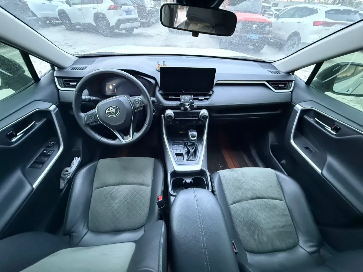 2023 Toyota RAV4 2.0L 171HP L4 CVT,autocango,china used car exporter,china ev exporter,chinese used car exporter,chinese used ev exporter