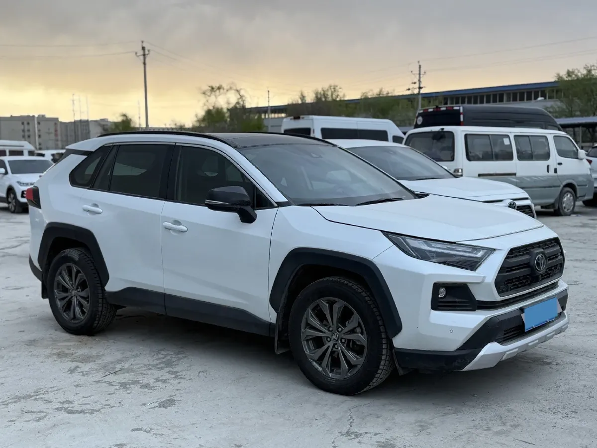 2023 Toyota RAV4 2.0L 171HP L4 CVT,autocango,china used car exporter,china ev exporter,chinese used car exporter,chinese used ev exporter