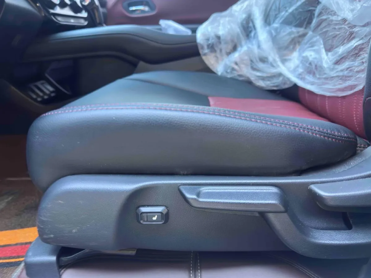 2022 Honda Vezel 1.5L 131HP L4 CVT,autocango,china used car exporter,china ev exporter,chinese used car exporter,chinese used ev exporter