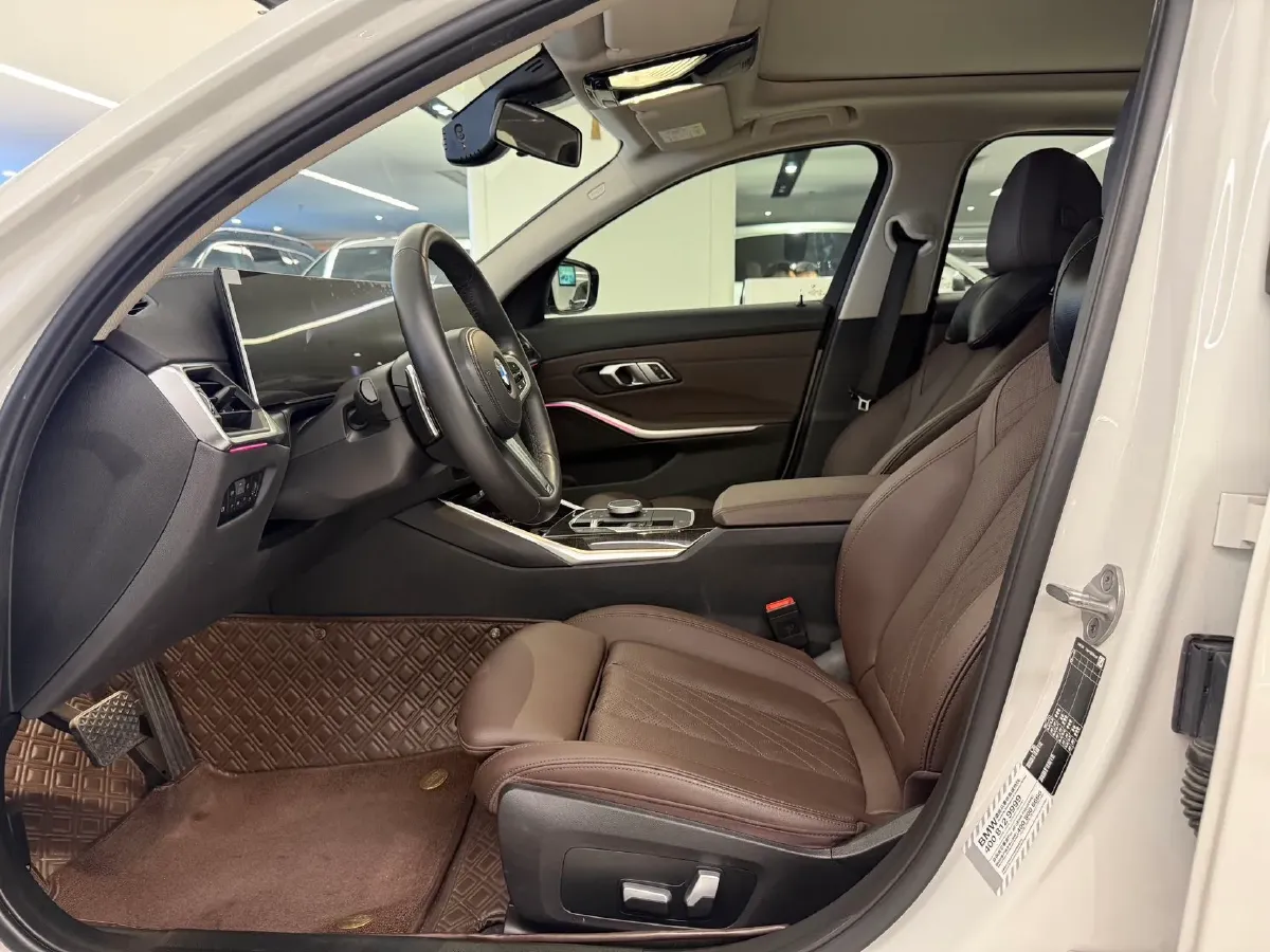 2023 BMW 3 Series 2.0T 184HP L4 8AT,autocango,china used car exporter,china ev exporter,chinese used car exporter,chinese used ev exporter