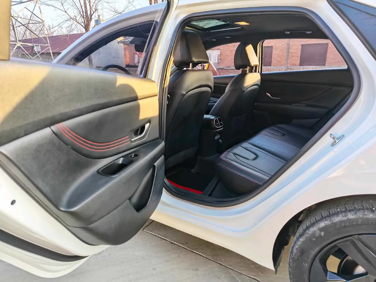 2022 Hyundai Elantra 1.5L 115HP L4 CVT,autocango,china used car exporter,china ev exporter,chinese used car exporter,chinese used ev exporter