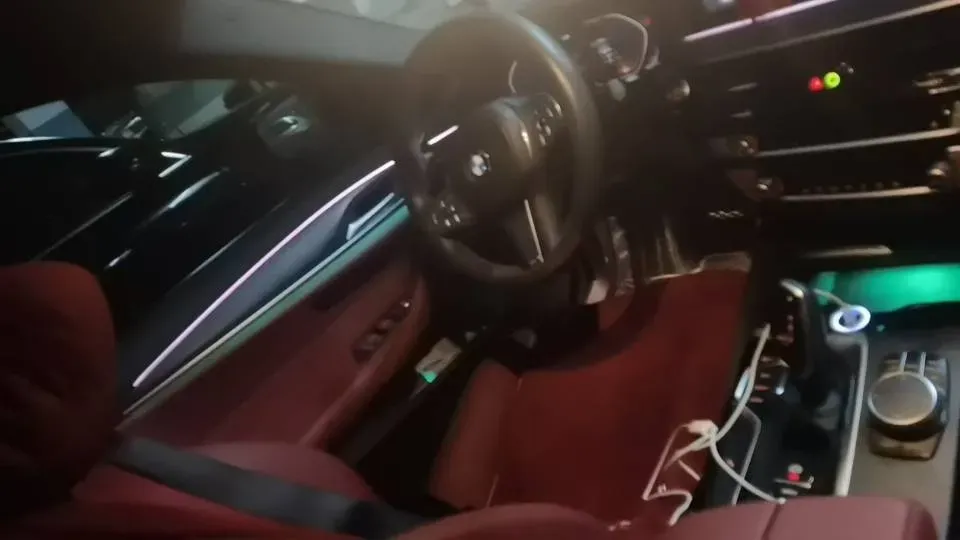 2022 BMW 5 Series 2.0T 252HP L4 8AT,autocango,china used car exporter,china ev exporter,chinese used car exporter,chinese used ev exporter