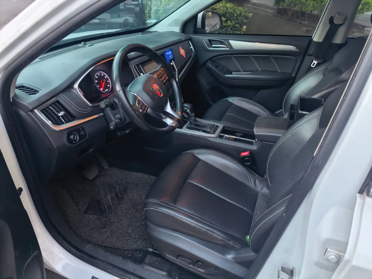 2019 Roewe i6 1.5T 169HP L4 7DCT,autocango,china used car exporter,china ev exporter,chinese used car exporter,chinese used ev exporter