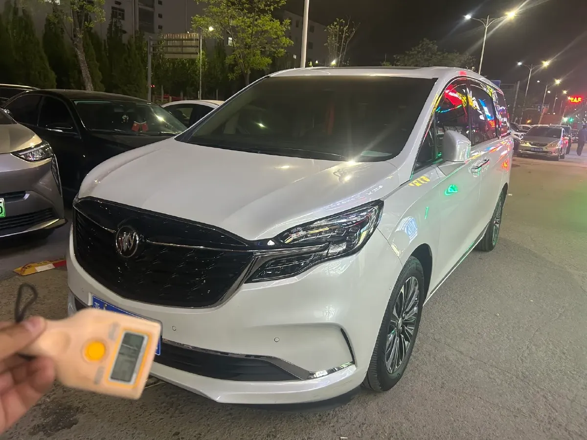 2021 Buick GL8 2.0T 237HP L4 9AT,autocango,china used car exporter,china ev exporter,chinese used car exporter,chinese used ev exporter