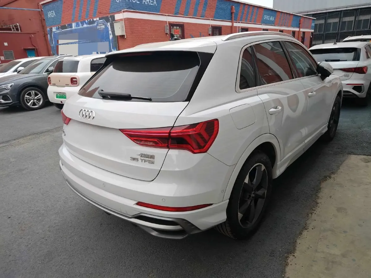 2022 Audi Q3 1.4T 150HP L4 7DCT,autocango,china used car exporter,china ev exporter,chinese used car exporter,chinese used ev exporter