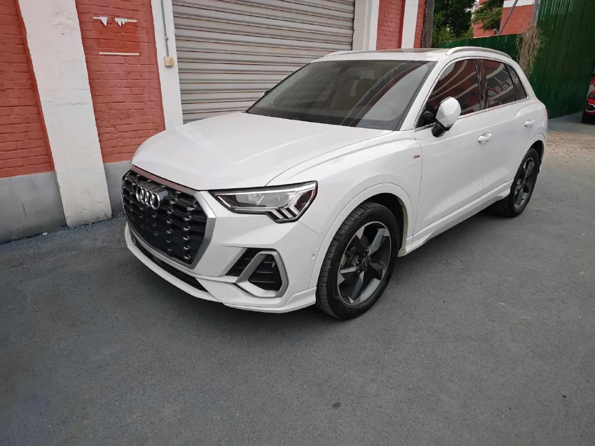 2022 Audi Q3 1.4T 150HP L4 7DCT,autocango,china used car exporter,china ev exporter,chinese used car exporter,chinese used ev exporter