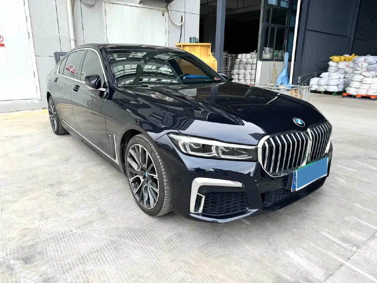 2021 BMW 7 Series 3.0T 340HP L6 8AT,autocango,china used car exporter,china ev exporter,chinese used car exporter,chinese used ev exporter