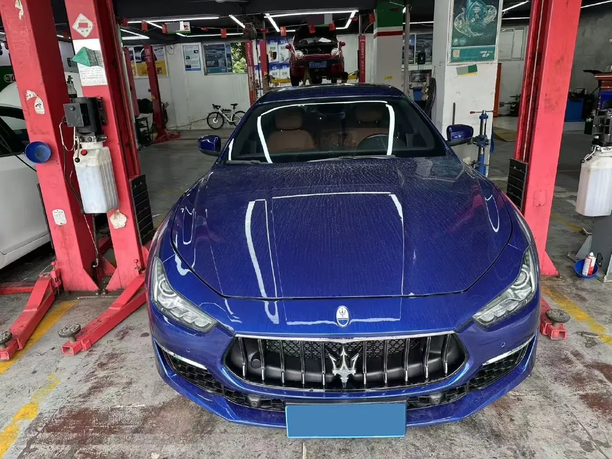 2022 Audi Q7 2.0T 245HP L4 8AT,autocango,china used car exporter,china ev exporter,chinese used car exporter,chinese used ev exporter