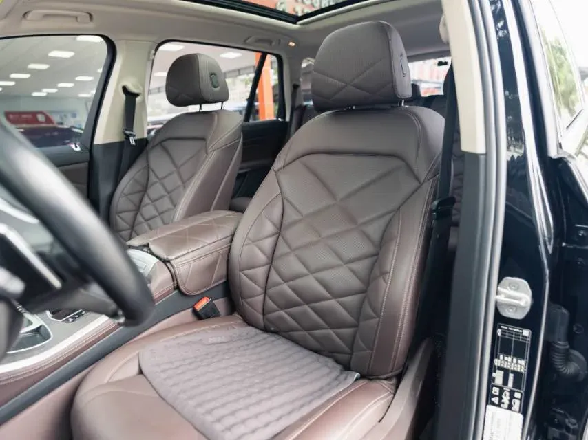 2022 BMW X5 2.0T 245HP L4 8AT,autocango,china used car exporter,china ev exporter,chinese used car exporter,chinese used ev exporter