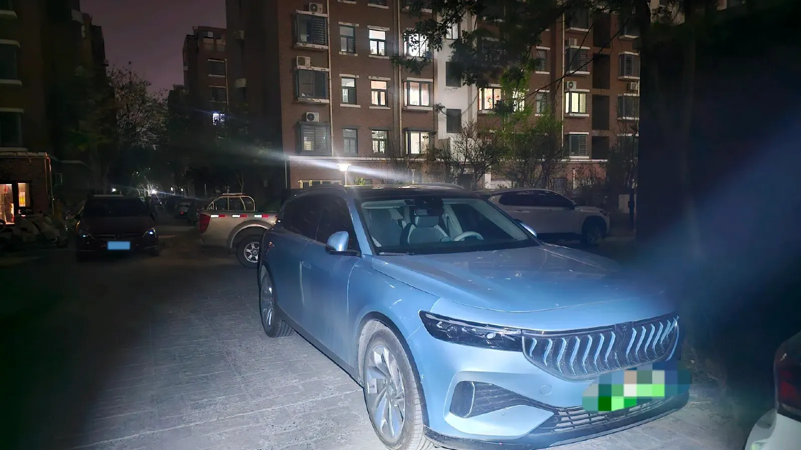 2021 Voyah FREE Range Extended 109HP REEV 33KWH,autocango,china used car exporter,china ev exporter,chinese used car exporter,chinese used ev exporter