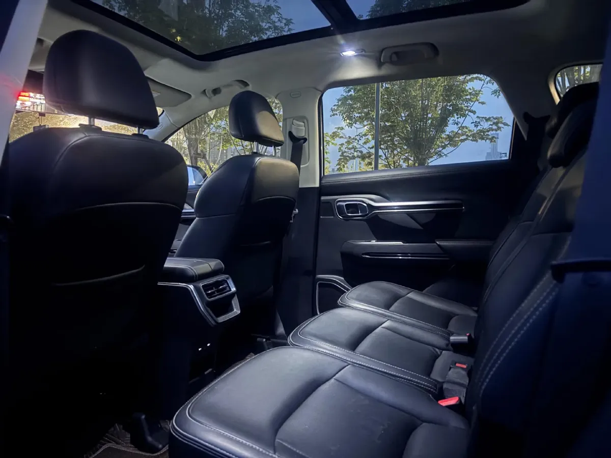 2020 Geely Okavango 1.8T 184HP L4 7DCT,autocango,china used car exporter,china ev exporter,chinese used car exporter,chinese used ev exporter