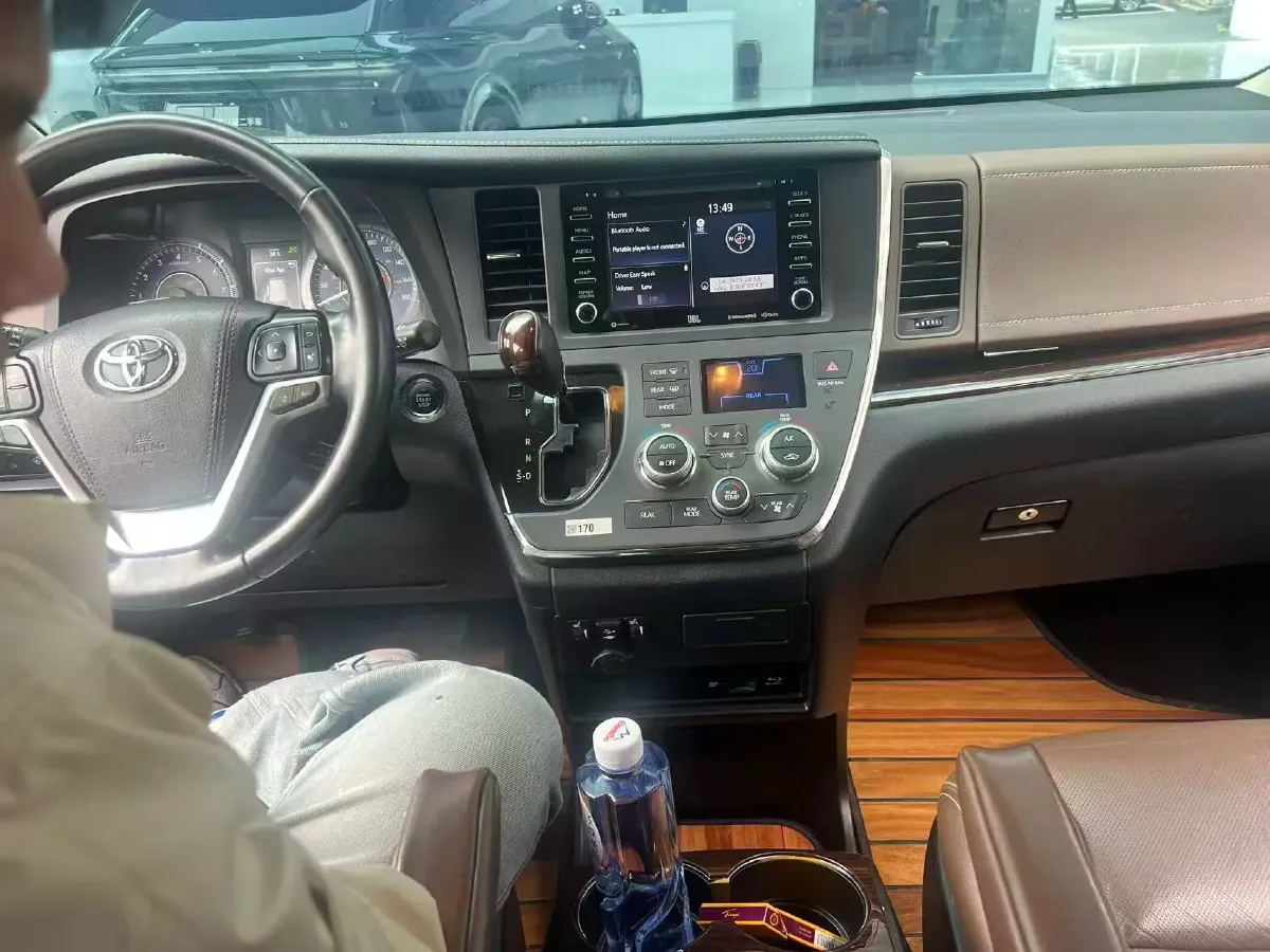 2019 Toyota Camry 2.0L 178HP L4 CVT,autocango,china used car exporter,china ev exporter,chinese used car exporter,chinese used ev exporter