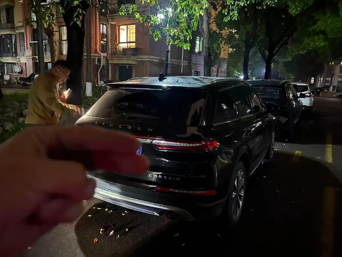 2021 Lincoln Corsair 2.0T 245HP L4 8AT,autocango,china used car exporter,china ev exporter,chinese used car exporter,chinese used ev exporter