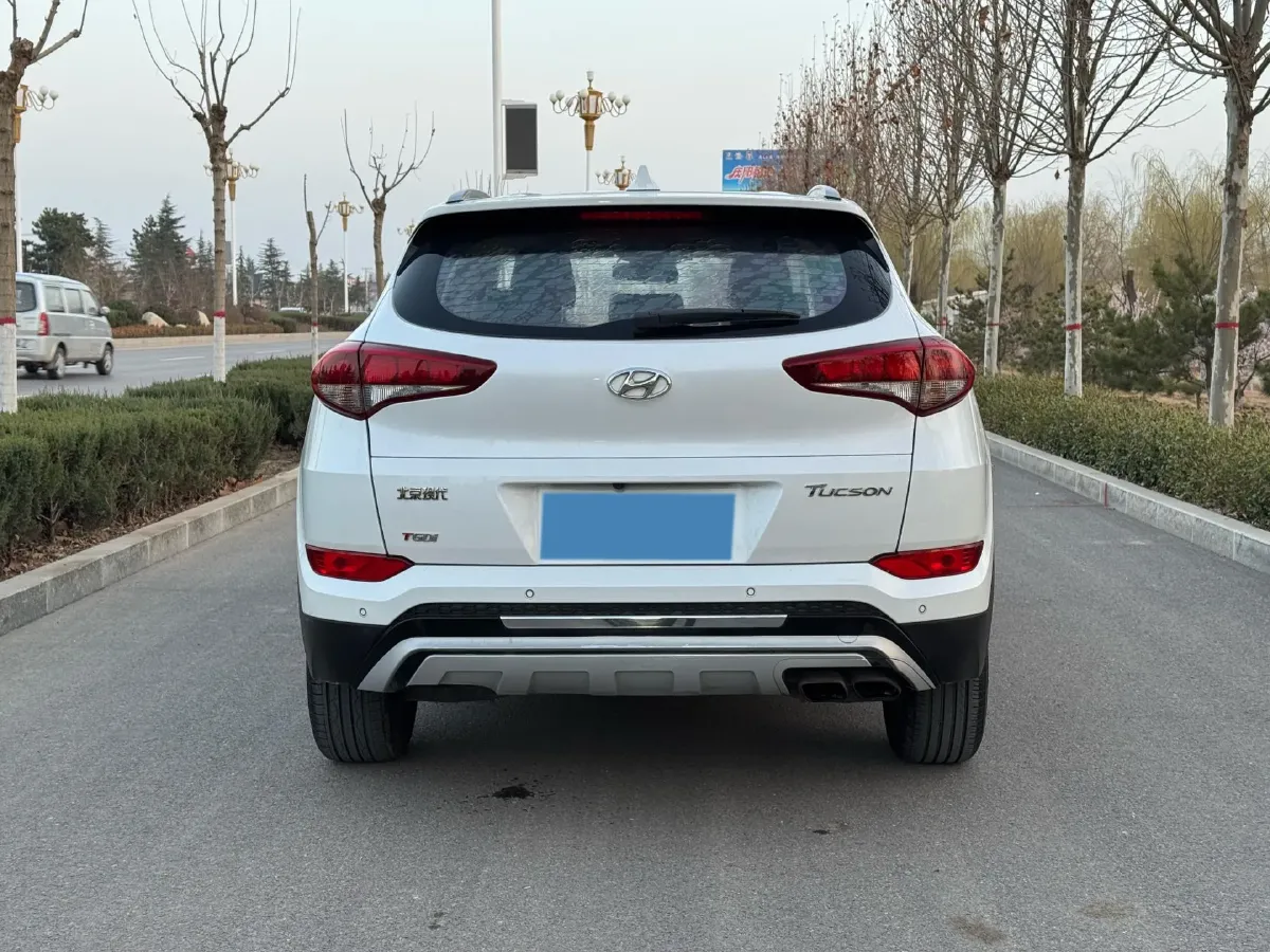 2015 Hyundai Tucson 1.6T 177HP L4 7DCT,autocango,china used car exporter,china ev exporter,chinese used car exporter,chinese used ev exporter
