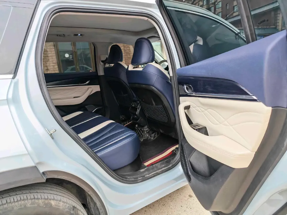 2022 Citroen C5 X 1.6T 175HP L4 8AT,autocango,china used car exporter,china ev exporter,chinese used car exporter,chinese used ev exporter