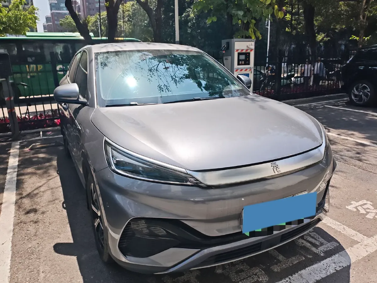 2022 Hycan Z03 BEV 64.23KWH,autocango,china used car exporter,china ev exporter,chinese used car exporter,chinese used ev exporter