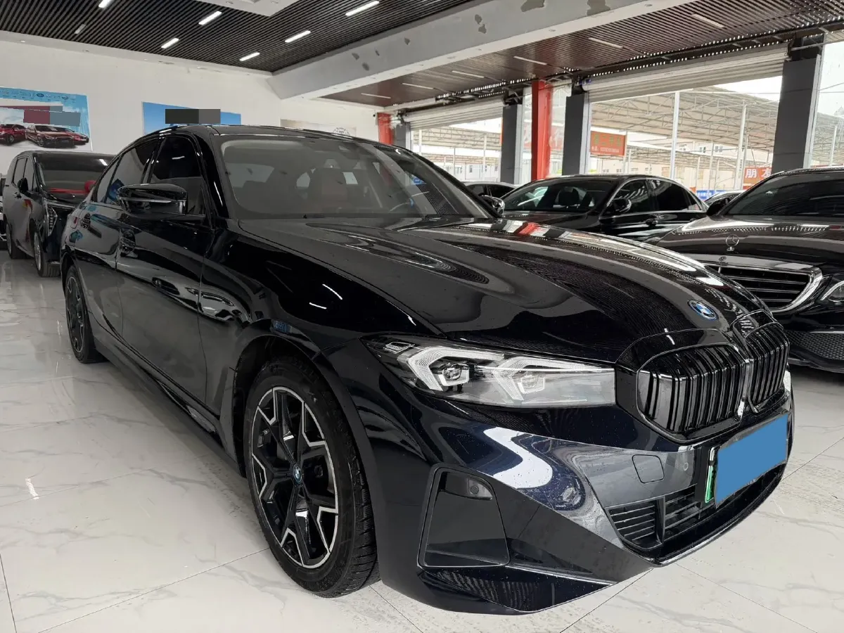 2024 BMW i3 BEV 79.05KWH,autocango,china used car exporter,china ev exporter,chinese used car exporter,chinese used ev exporter