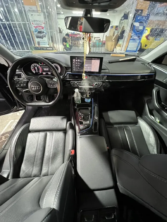 2020 Audi A4L 2.0T 190HP L4 7DCT,autocango,china used car exporter,china ev exporter,chinese used car exporter,chinese used ev exporter