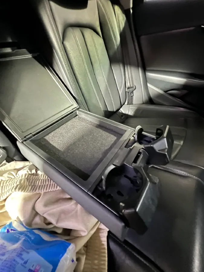 2020 Audi A4L 2.0T 190HP L4 7DCT,autocango,china used car exporter,china ev exporter,chinese used car exporter,chinese used ev exporter