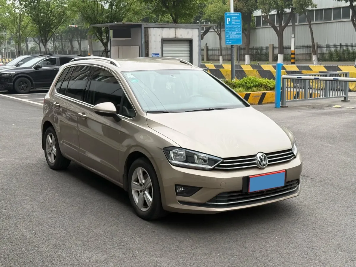 2018 Volkswagen Golf Sportsvan 1.6L 110HP L4 6AT,autocango,china used car exporter,china ev exporter,chinese used car exporter,chinese used ev exporter