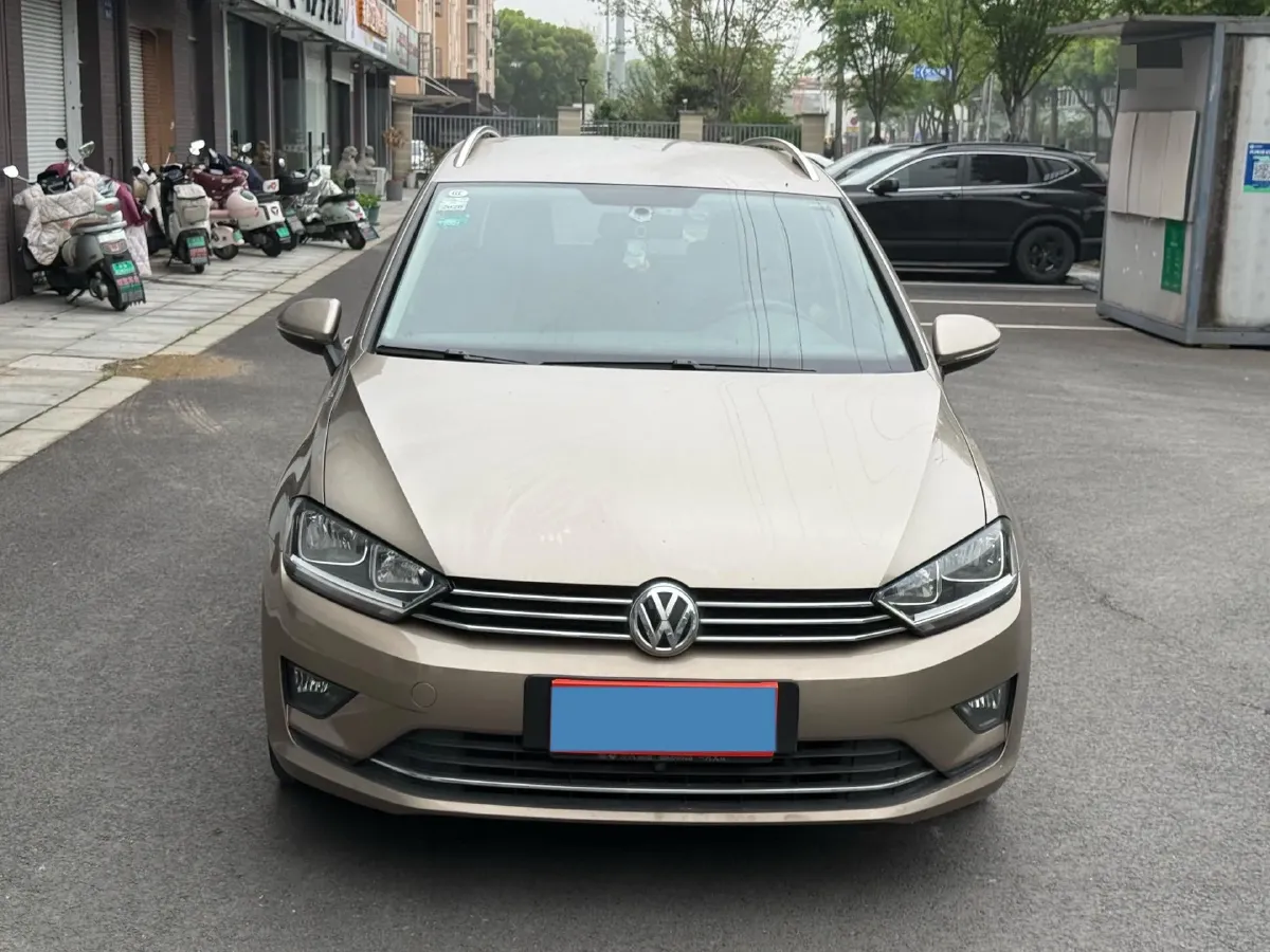 2018 Volkswagen Golf Sportsvan 1.6L 110HP L4 6AT,autocango,china used car exporter,china ev exporter,chinese used car exporter,chinese used ev exporter