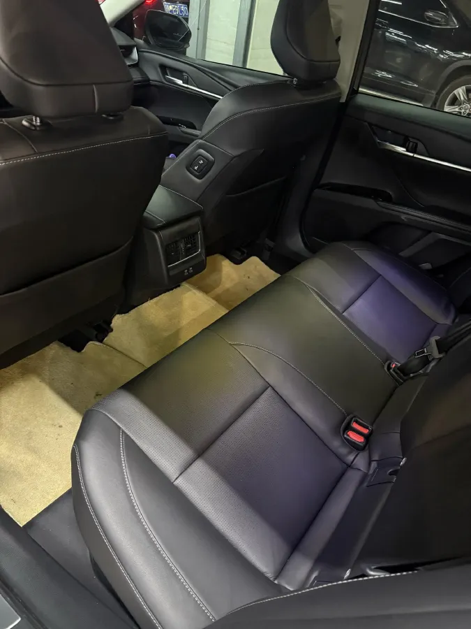 2024 Toyota Camry 2.0L 152HP L4 E-CVT Hybrid,autocango,china used car exporter,china ev exporter,chinese used car exporter,chinese used ev exporter