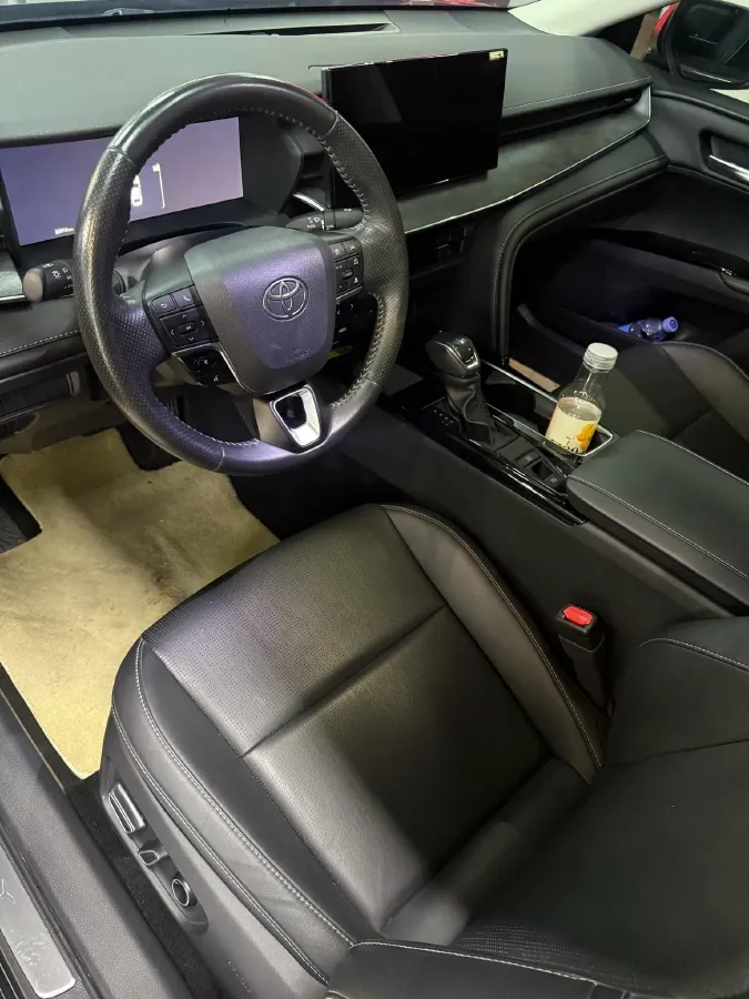 2024 Toyota Camry 2.0L 152HP L4 E-CVT Hybrid,autocango,china used car exporter,china ev exporter,chinese used car exporter,chinese used ev exporter