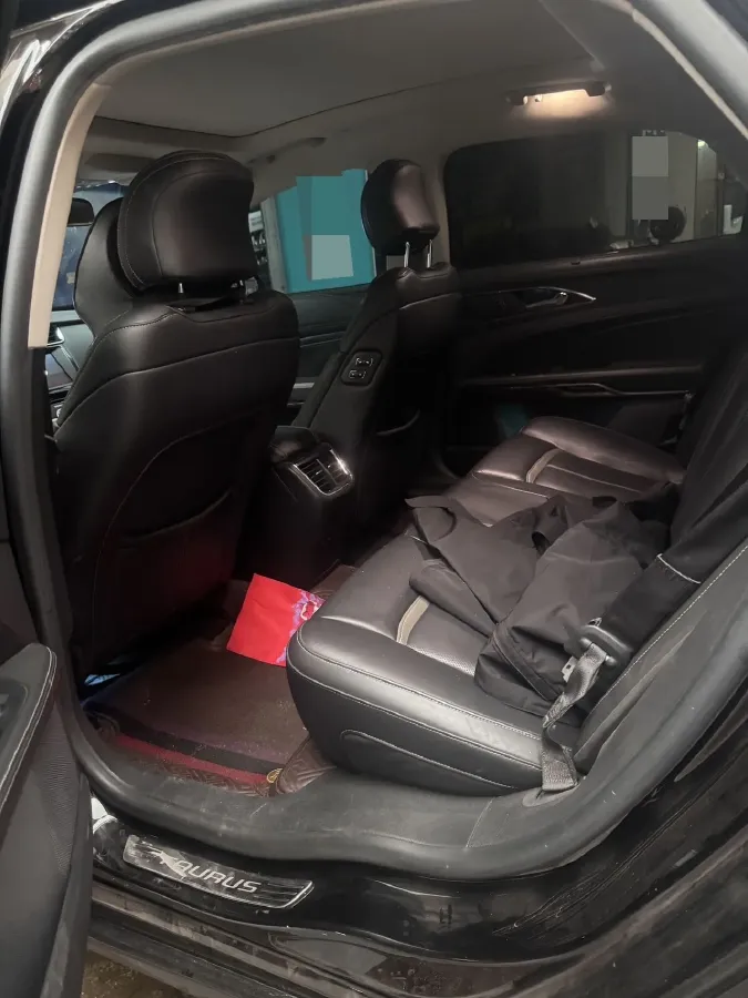 2017 Ford Taurus 2.7T 329HP V6 6AT,autocango,china used car exporter,china ev exporter,chinese used car exporter,chinese used ev exporter