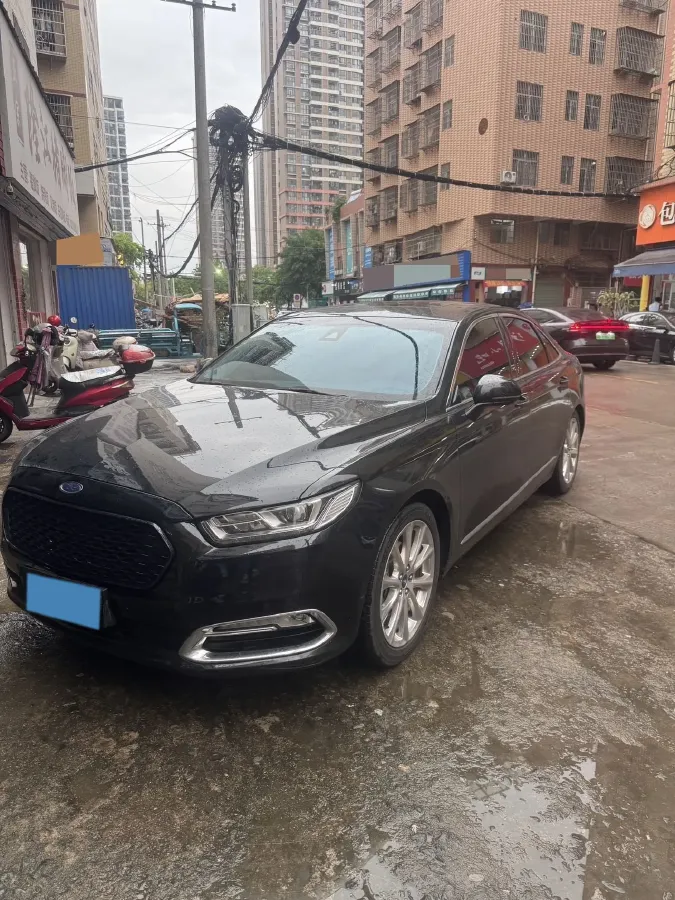2017 Ford Taurus 2.7T 329HP V6 6AT,autocango,china used car exporter,china ev exporter,chinese used car exporter,chinese used ev exporter