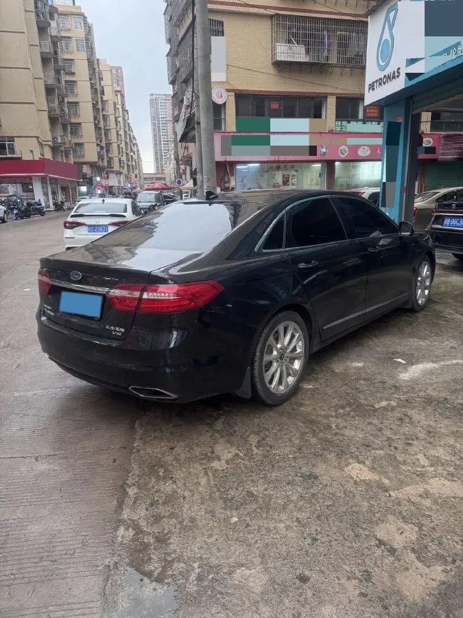 2017 Ford Taurus 2.7T 329HP V6 6AT,autocango,china used car exporter,china ev exporter,chinese used car exporter,chinese used ev exporter