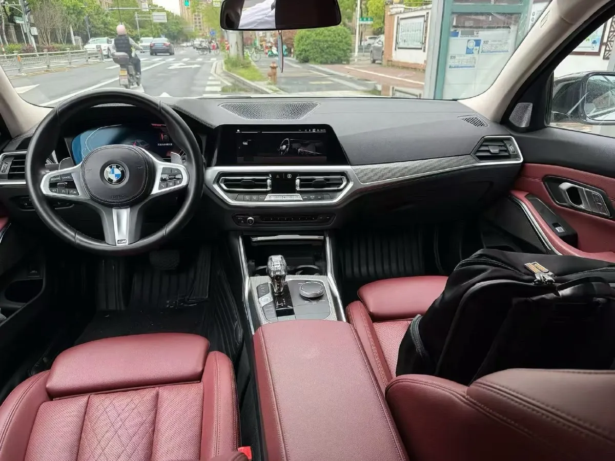 2022 BMW 3 Series 2.0T 184HP L4 8AT,autocango,china used car exporter,china ev exporter,chinese used car exporter,chinese used ev exporter